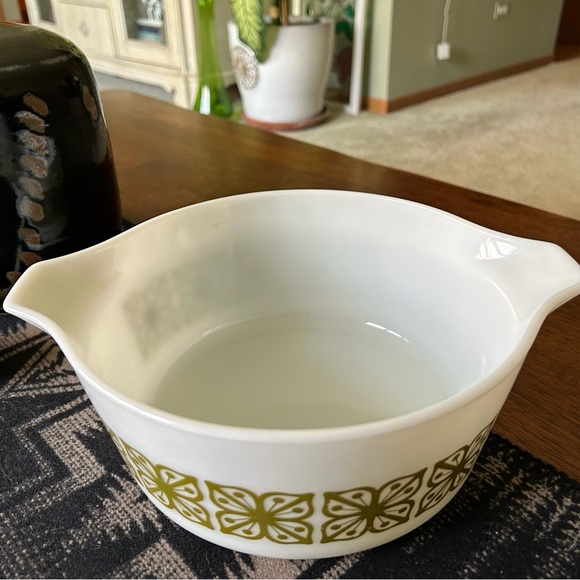 COPY - Vintage Pyrex 475-B green square verde flower 2.5 quart casserole dish - Picture 7 of 13